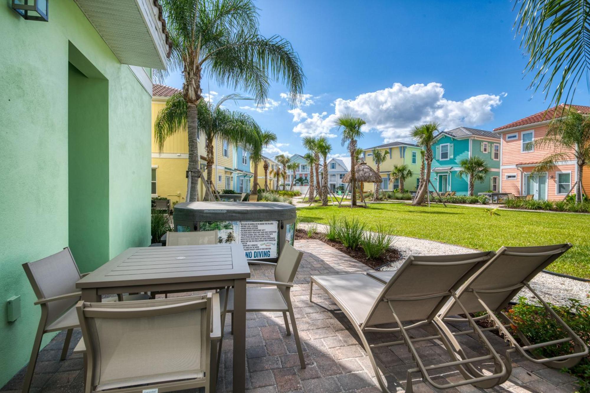 Seaweed Bay With Hot Tub Near And Margaritaville Island H2o Access - 8061dr Holiday home