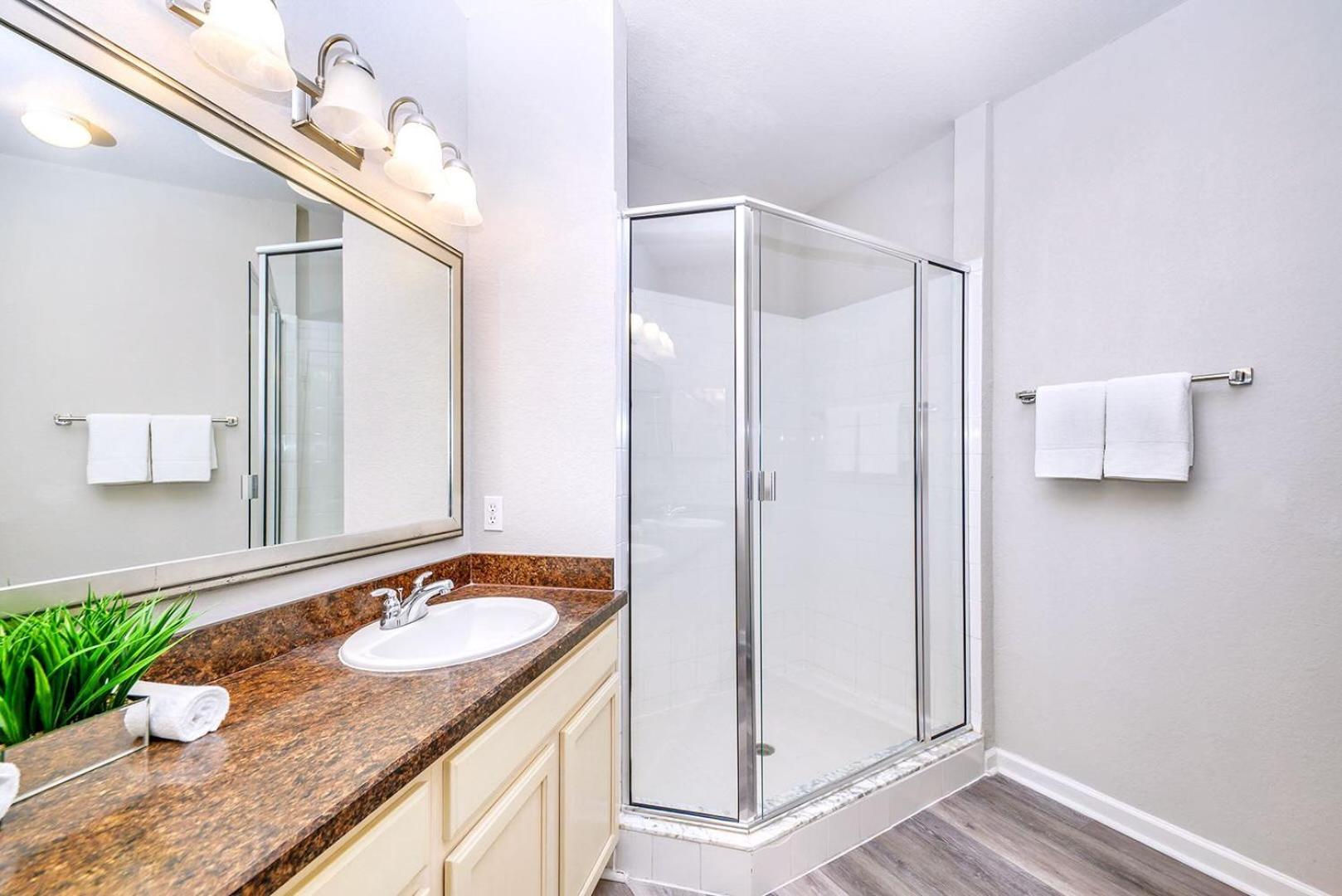 Holiday home Cozy 2br - Private Balcony - Near Orlando