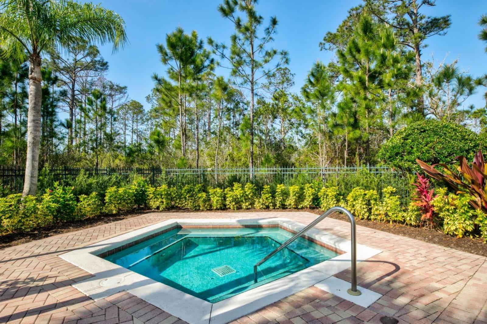 Cozy 2br - Private Balcony - Near Holiday home Orlando