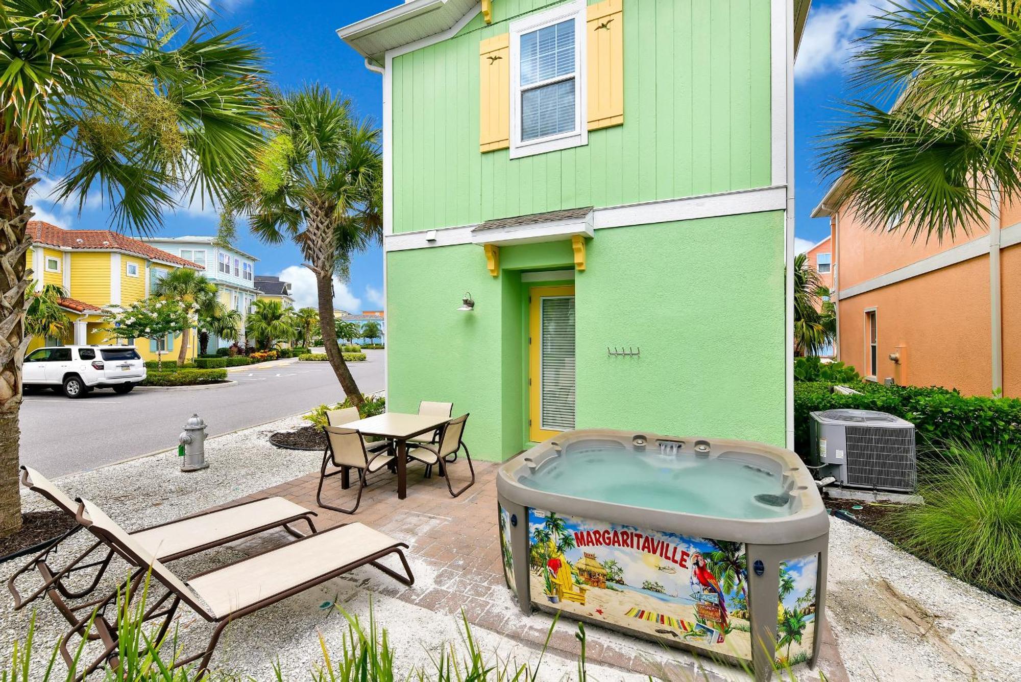 Holiday home Breezy With Private Hot Tub Near With Margaritaville Island H2o Access - 3055pi *