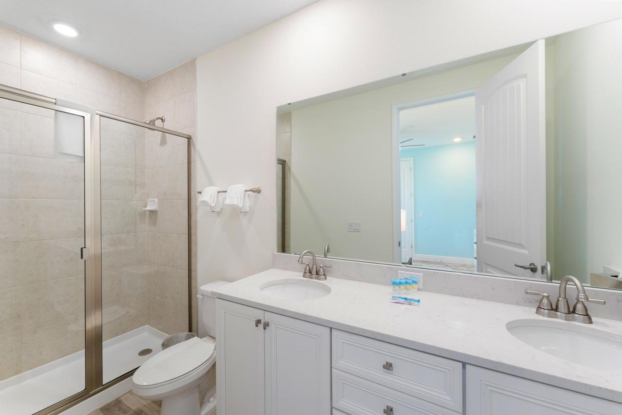 Villa Bright And Cozy Near With Margaritaville Island H2o Access - 3053cs