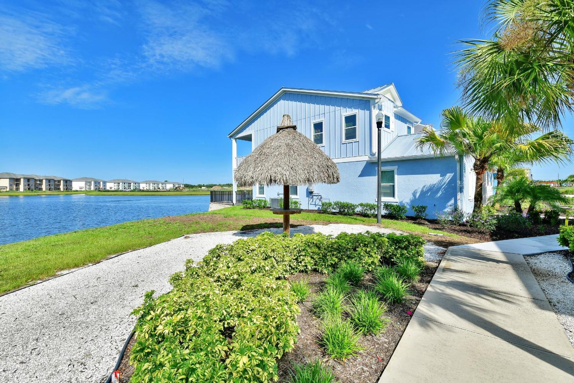 Beautiful Waterfront With Private Pool Near With Margaritaville Island H2o Access - 3024ph * Orlando