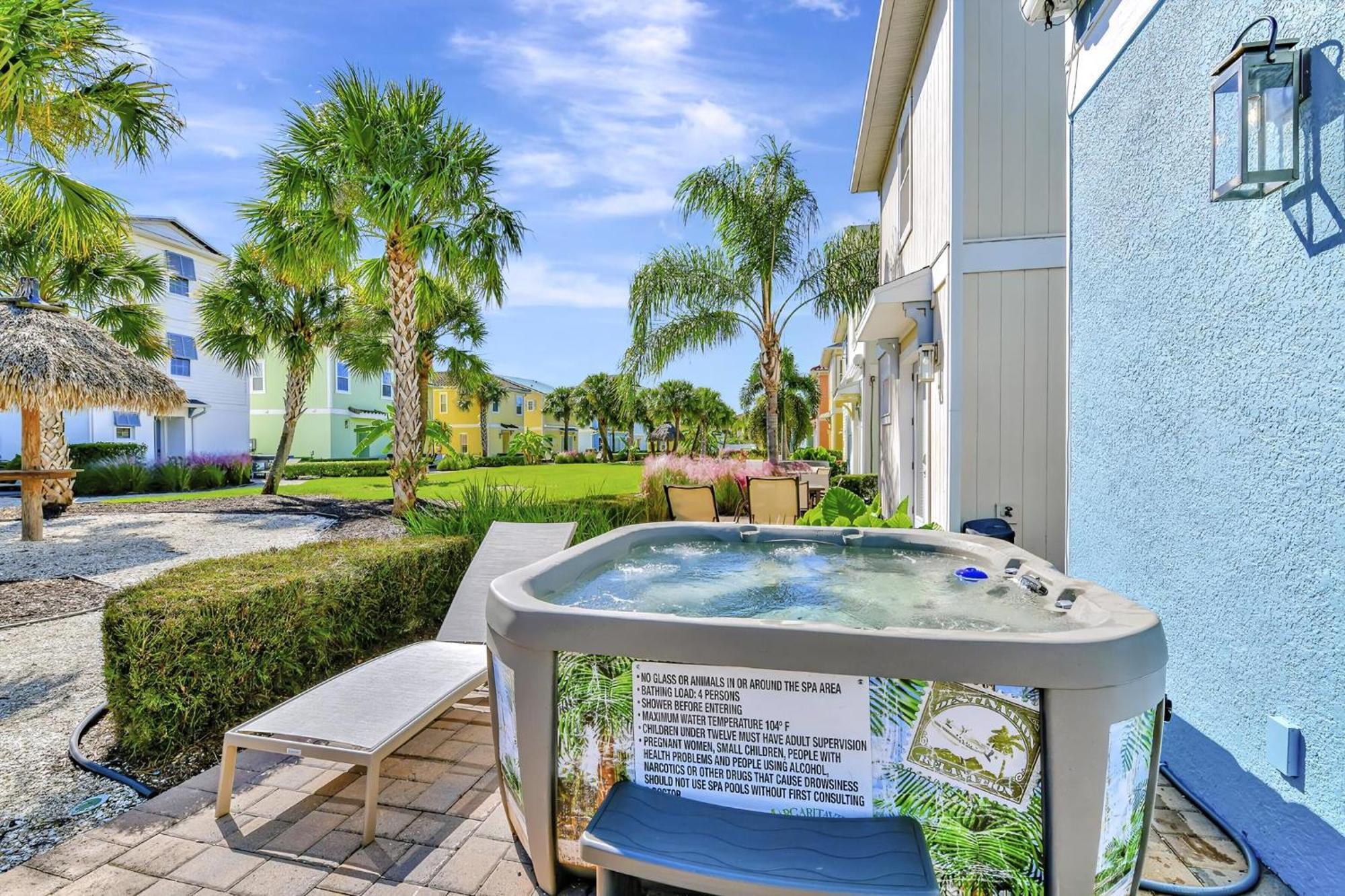 Casa Blanca With Hot Tub Near With Margaritaville Island H2o Access - 8032su