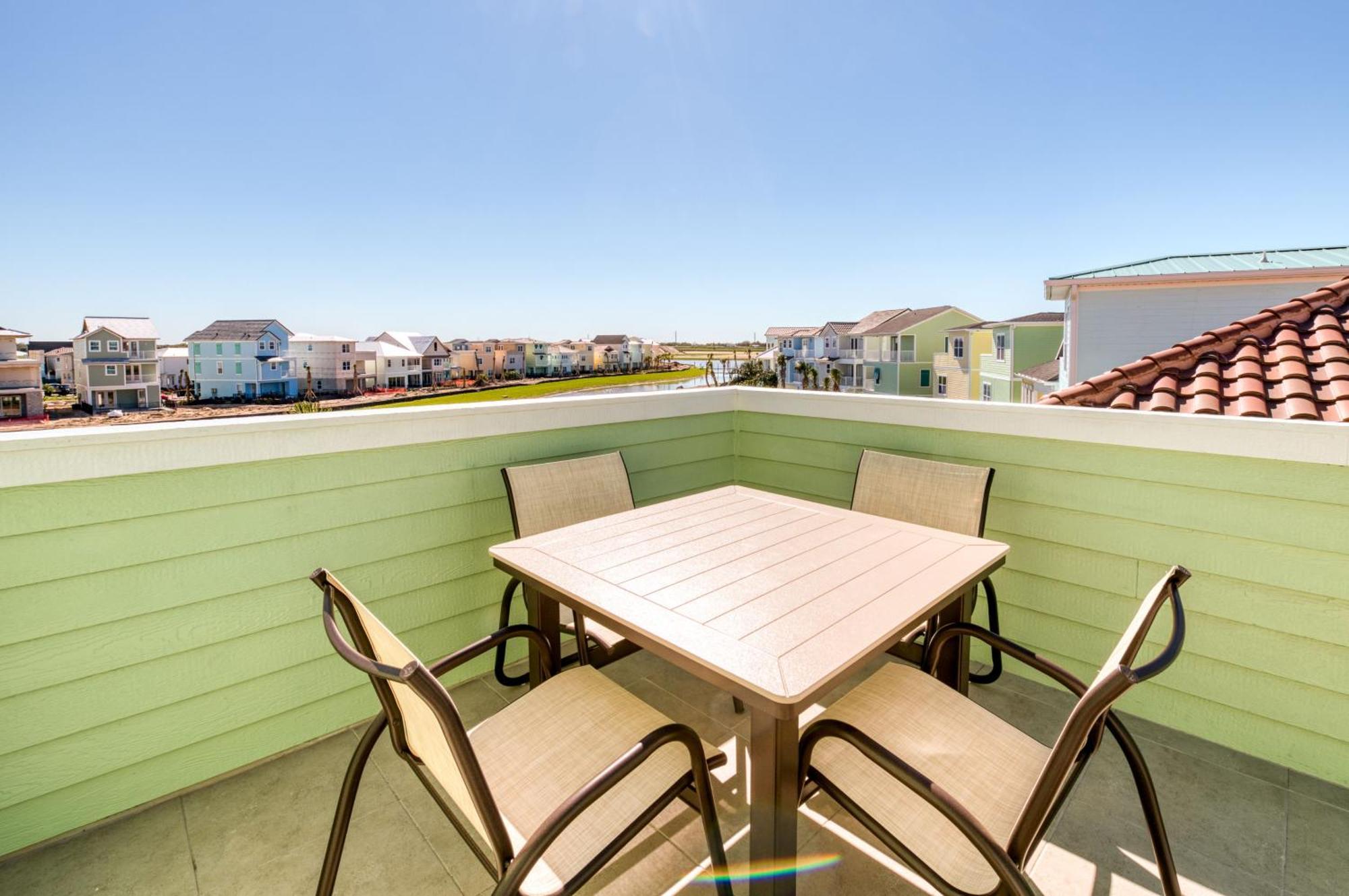 Holiday home Smooth Sailing With Private Pool Near And Margaritaville Island H20 Waterpark Access - 7992sh