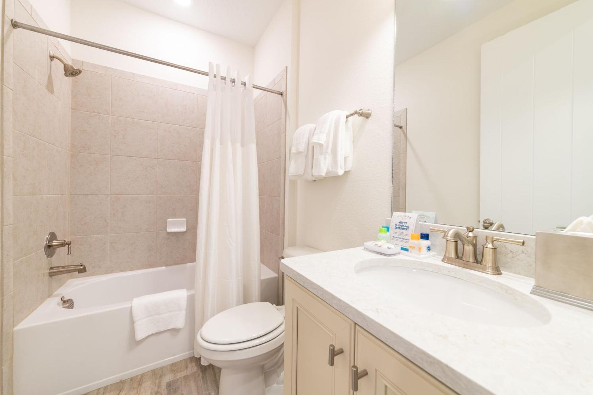 Spacious With Private Pool Near With Margaritaville Island H2o Access - 8009su