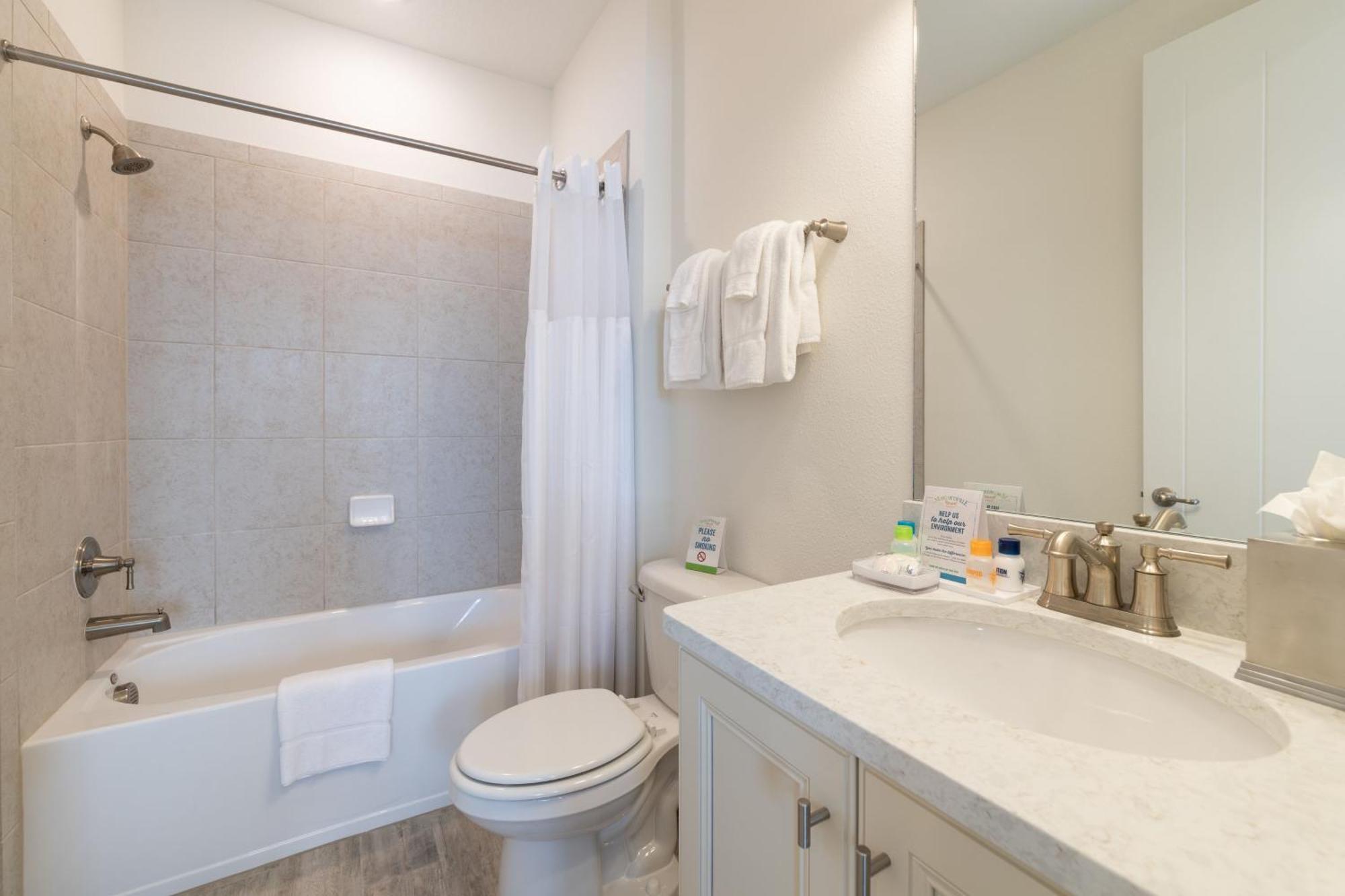 Spacious With Private Pool Near With Margaritaville Island H2o Access - 8009su *