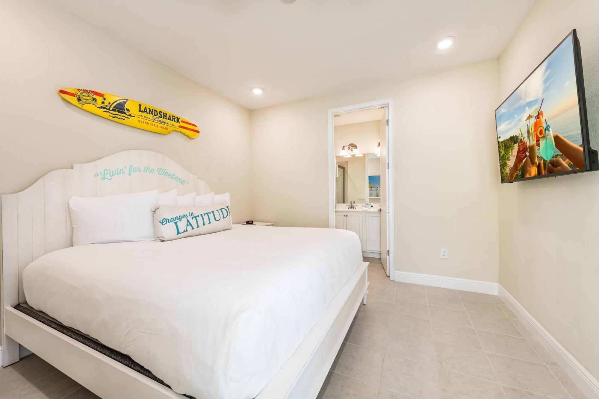 Holiday home Livin For The Weekend Near With Margaritaville Island H2o Access - 8021ff