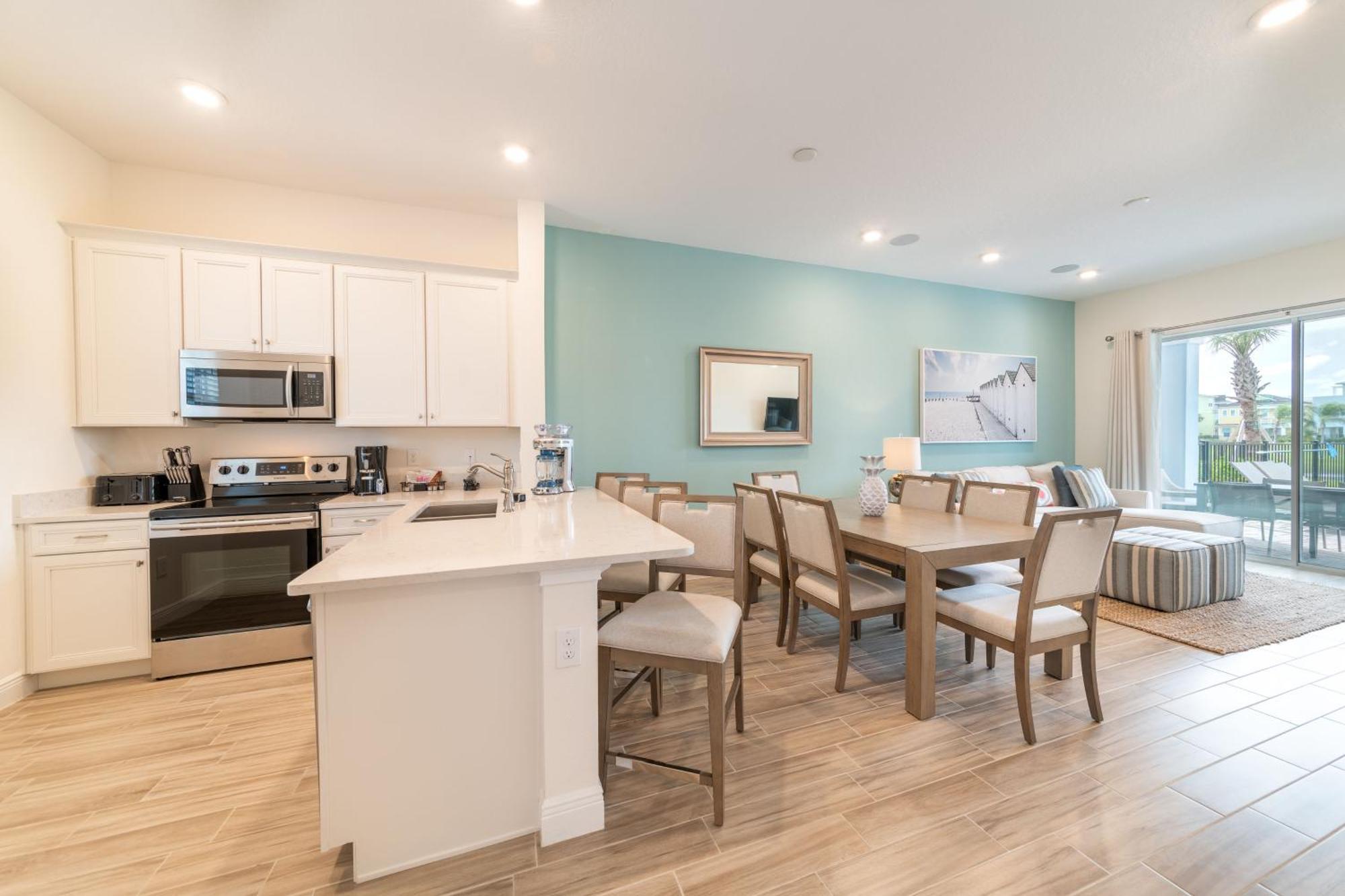 Waterfront With Private Pool Near And Margaritaville Island H20 Access - 7985su Holiday home Orlando