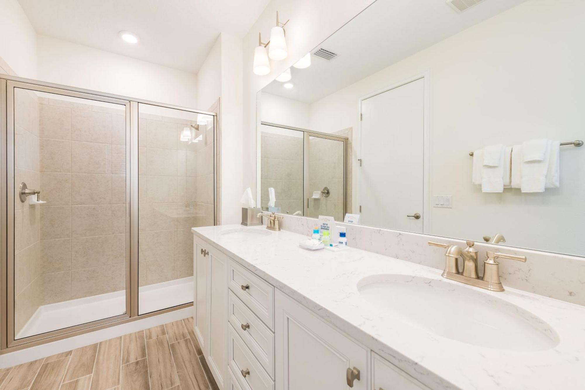 Vibrant Near With Margaritaville Island H20 Waterpark Access- 3000sp *