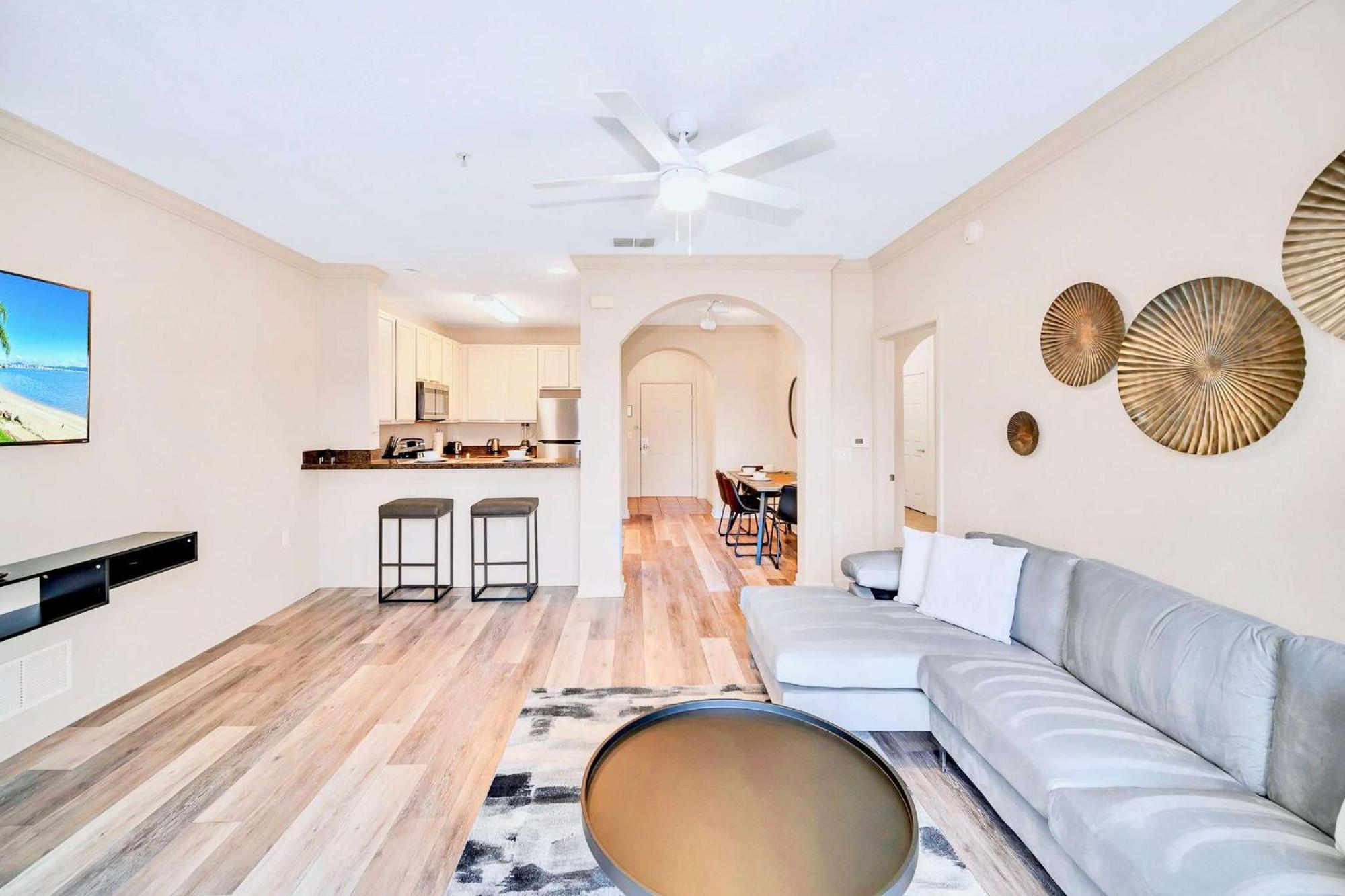 2br With Shared Pool & Hot Tub, Near Disney! Holiday home