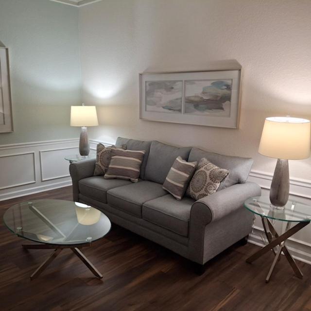 Vista Cay Lakeview Penthouse: Luxurious Near Theme Parks