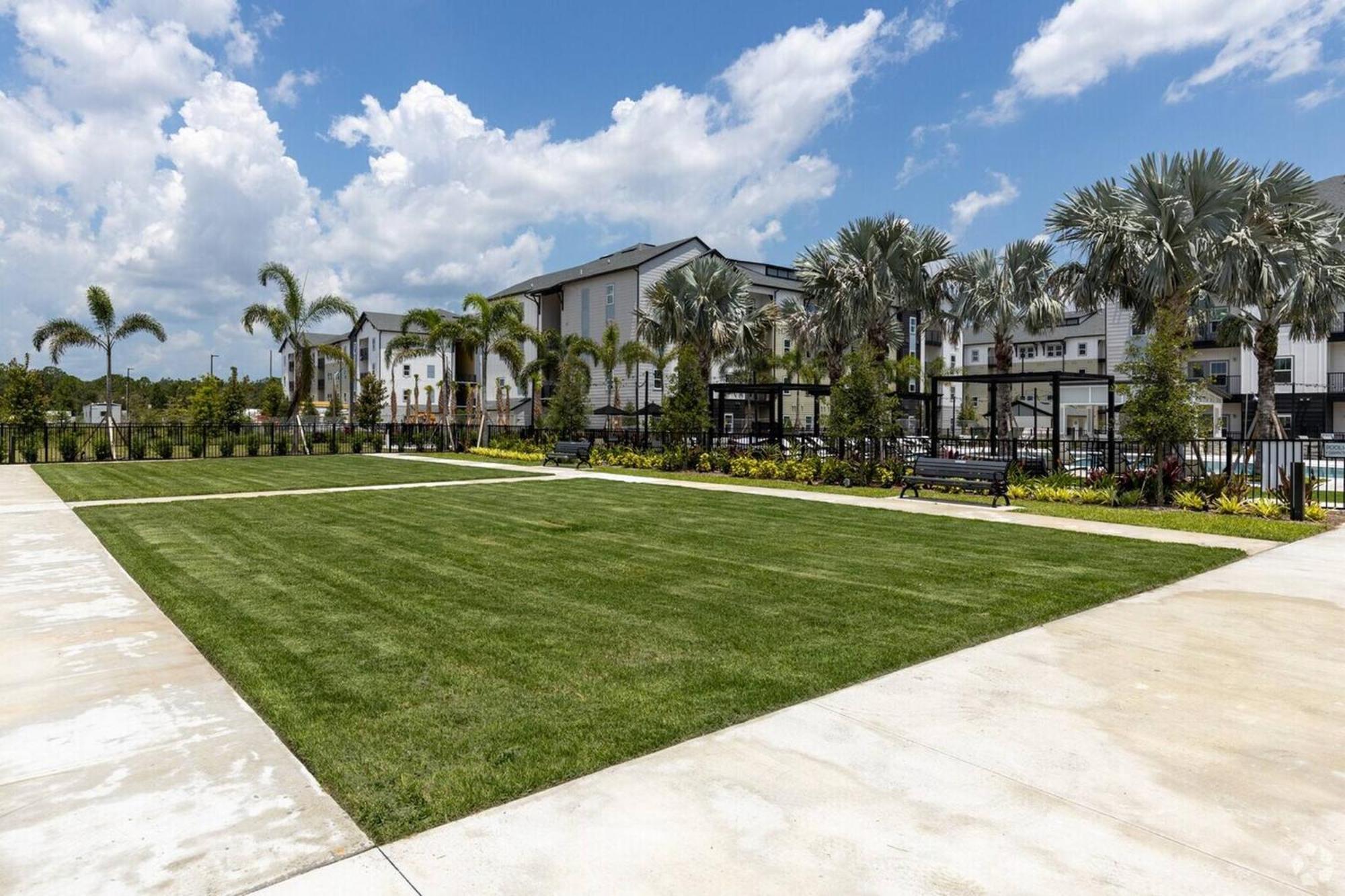 Complete Serene King Escape Pet Friendly W Pool Gym Apartment
