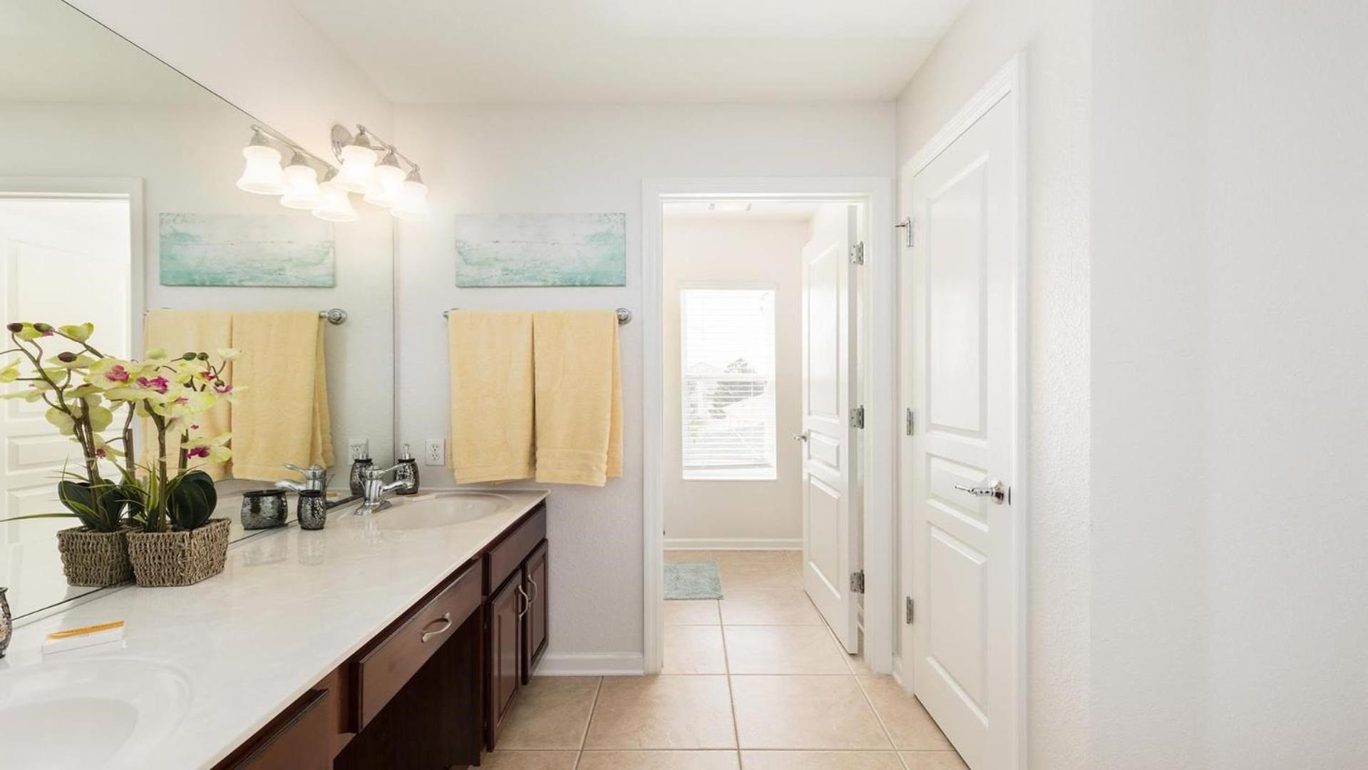 - Windsor Hills 1000 Villa