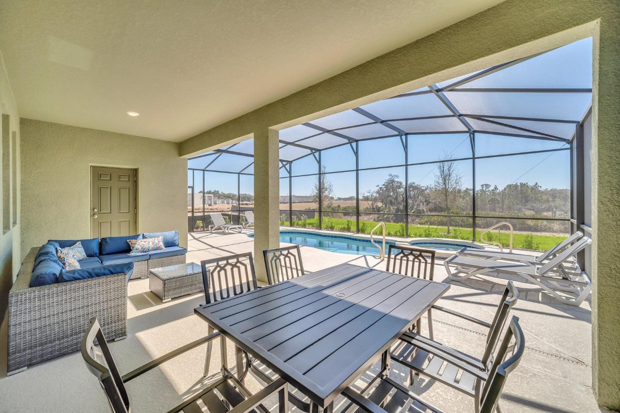 - Solterra 680 Villa *