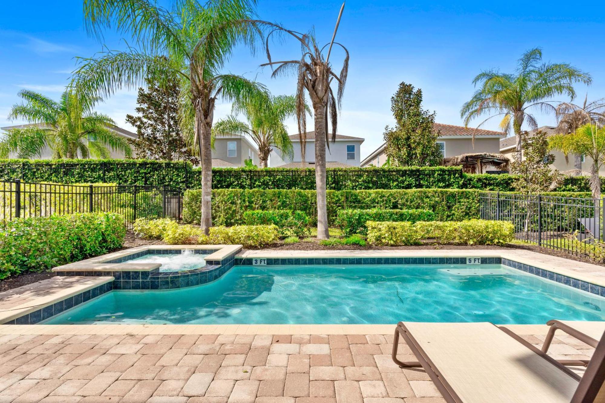 - Encore 1575 Villa Orlando