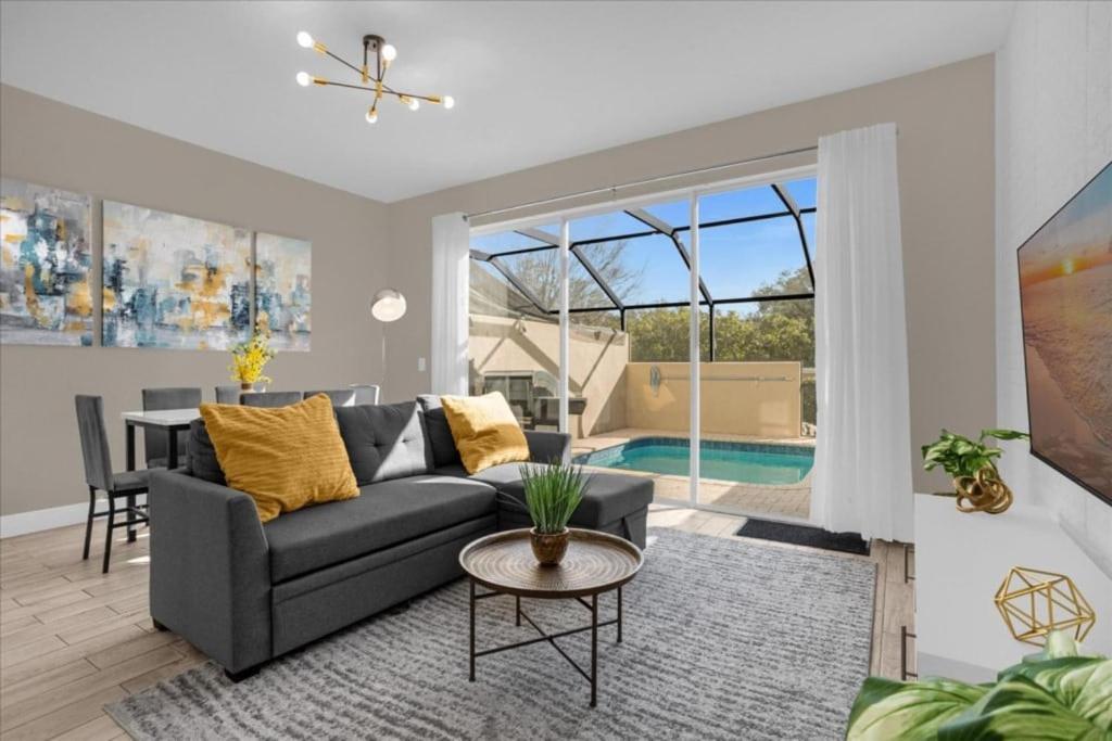 Windsor Hills 1054 By Orlando