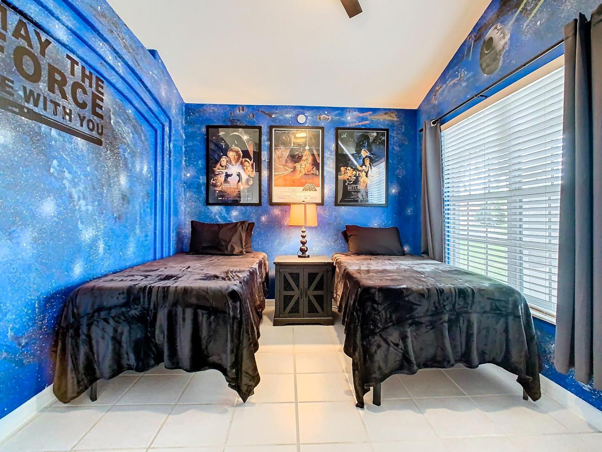 Dreamy 5br, 3bath Getaway, Pool, Spa, Near Holiday home *
