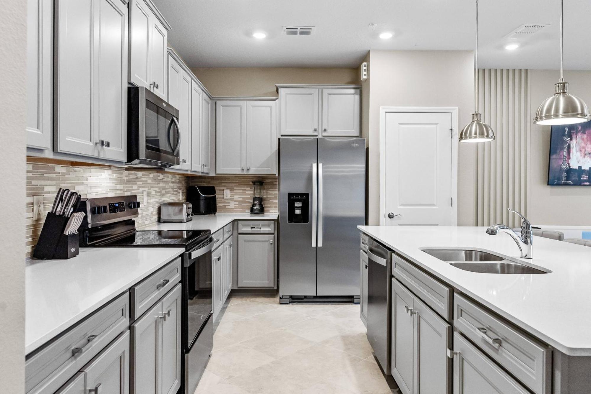 2025 Brand New 05bdrms At Windsor Cay