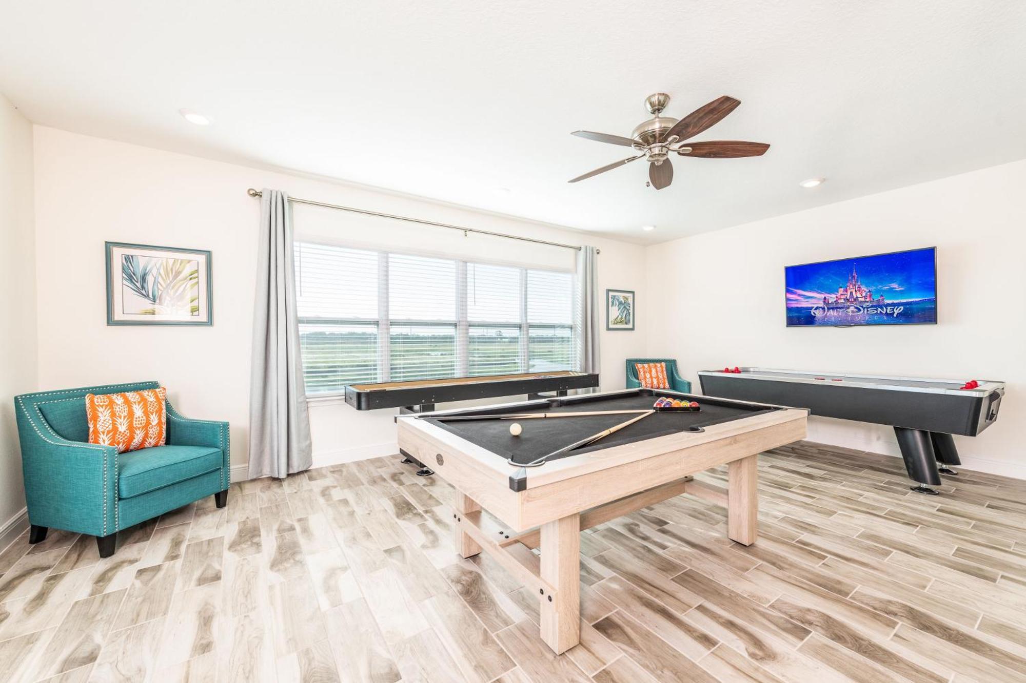 Beautiful With Private Pool Near With Margaritaville Island H20 Access - 8153su Holiday home *