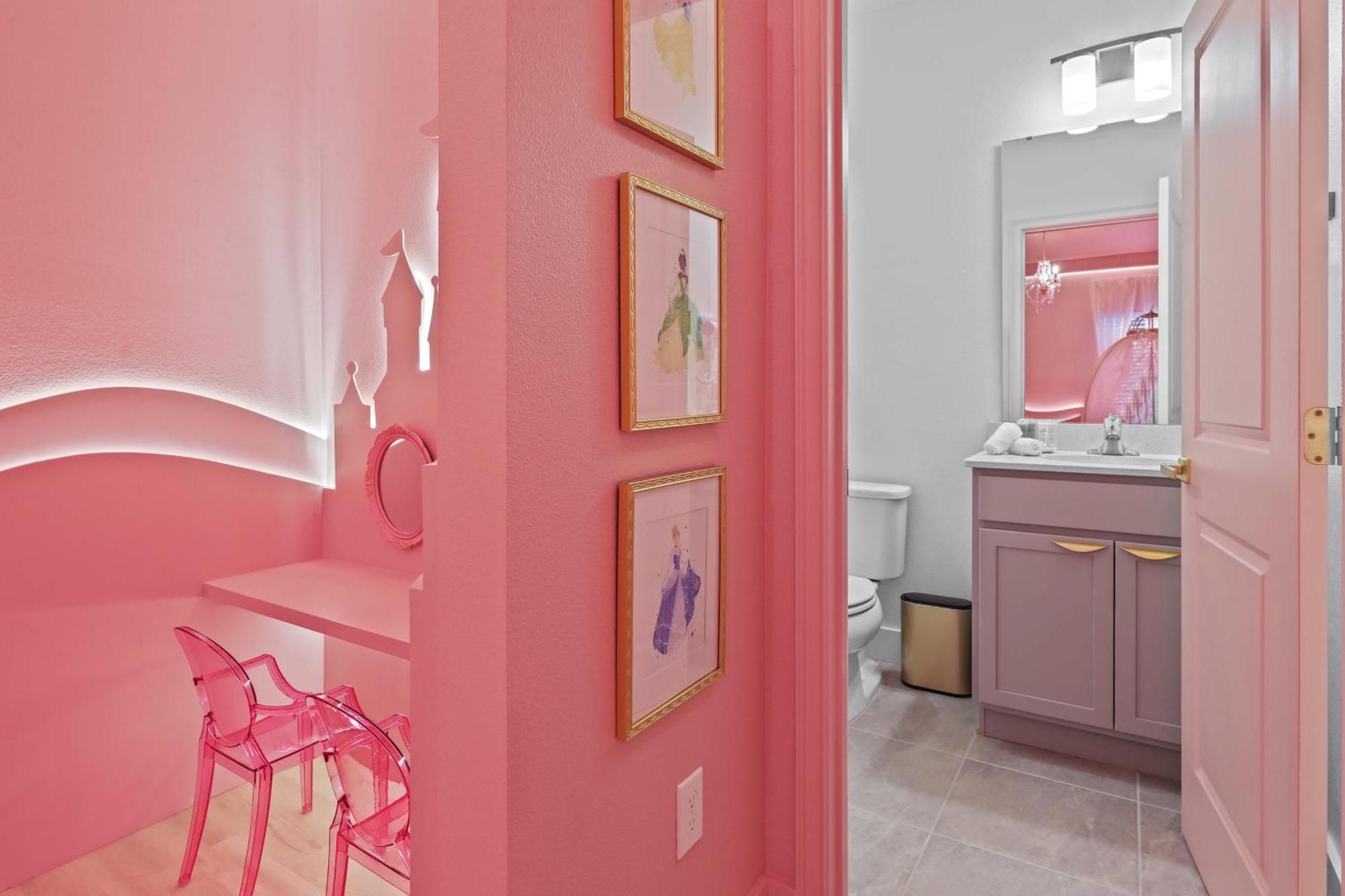 Themed Townhouse Close To Sea World Holiday home Orlando