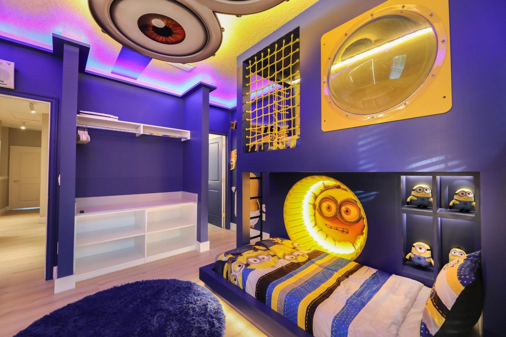 Themed Townhouse Close To Sea World *