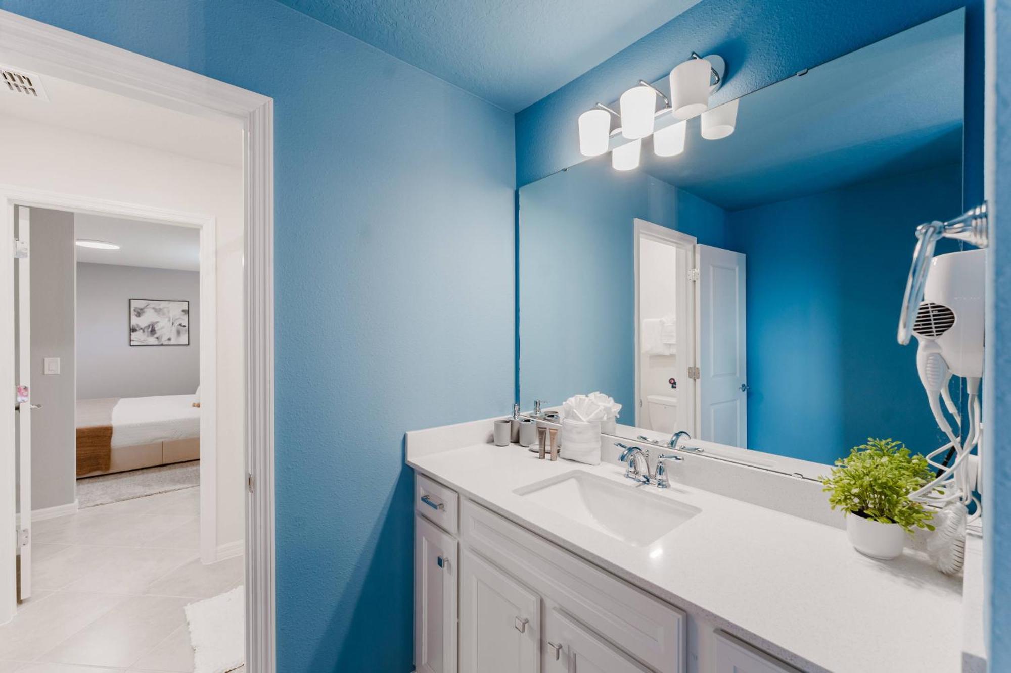 Stunning 8br Pool Gameroom Minutes To Holiday home Orlando