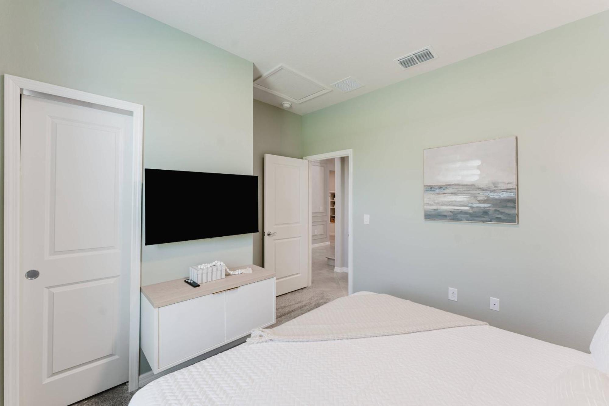 Stunning 8br Pool Gameroom Minutes To *