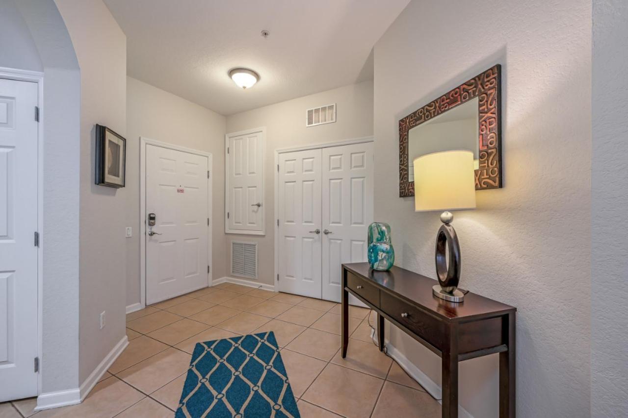 Is3-305 - Lakefront Unit *