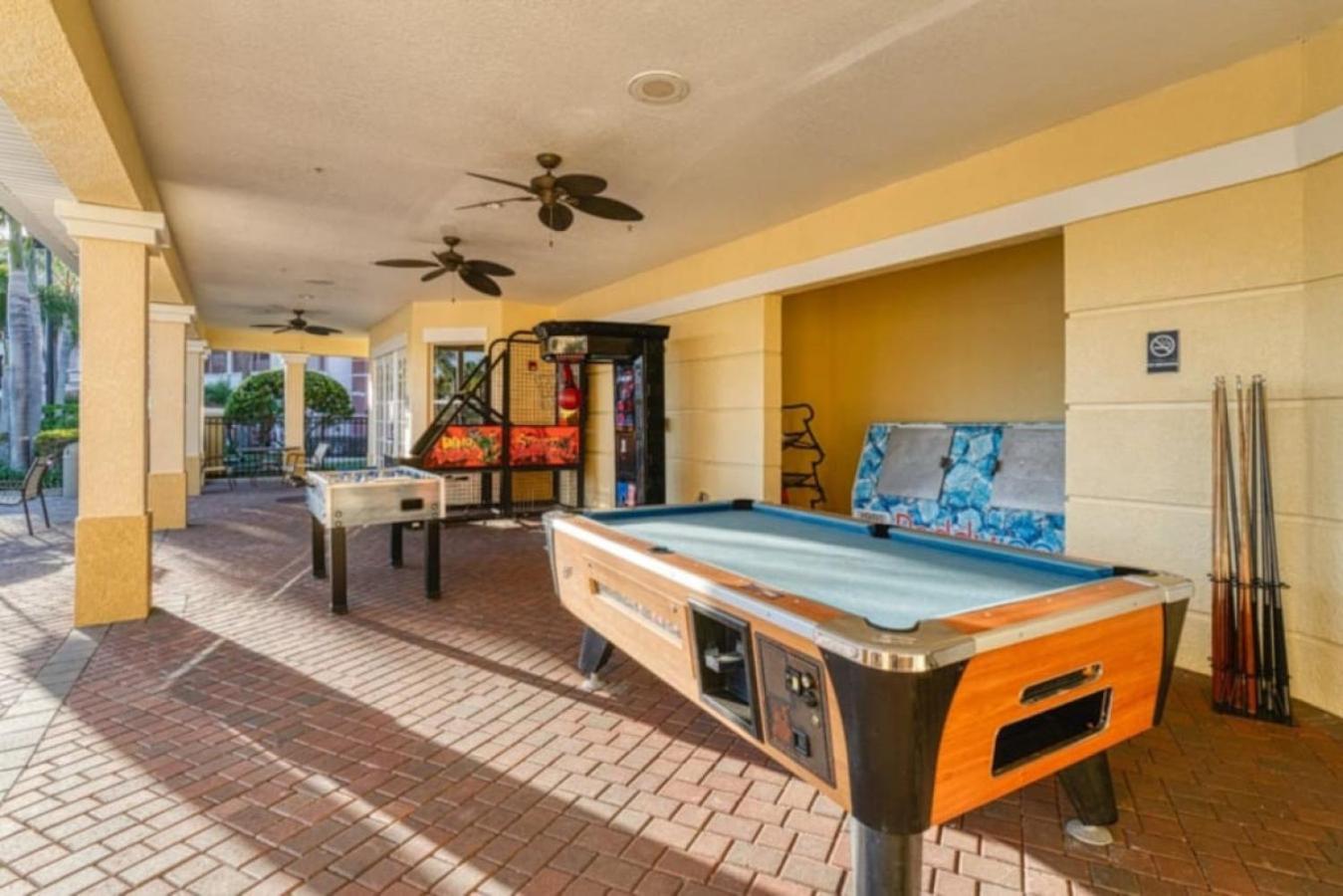 Is2-110 - Centrally Located - Lakefront *