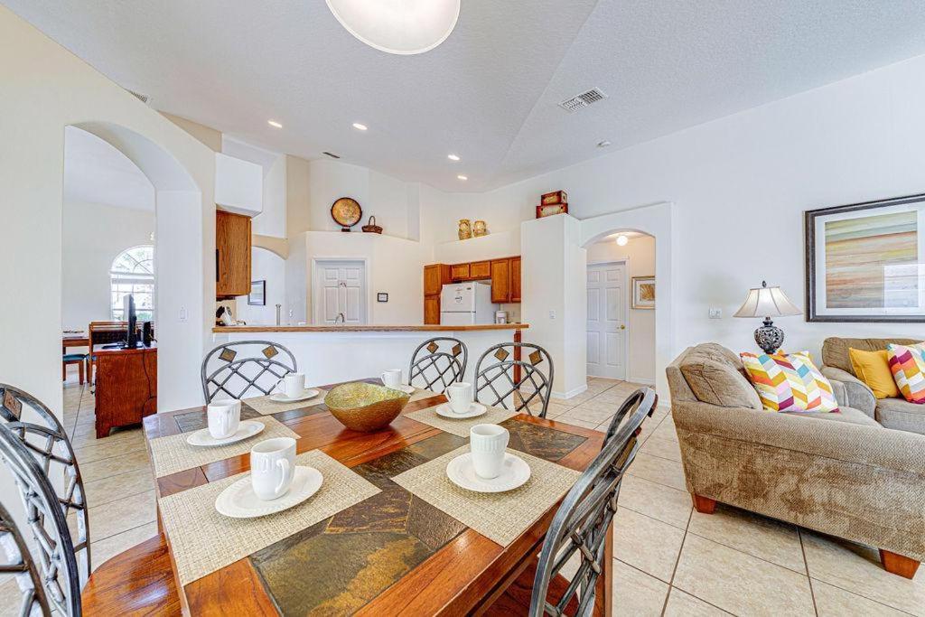 Villa Great Location With Conservation Views *