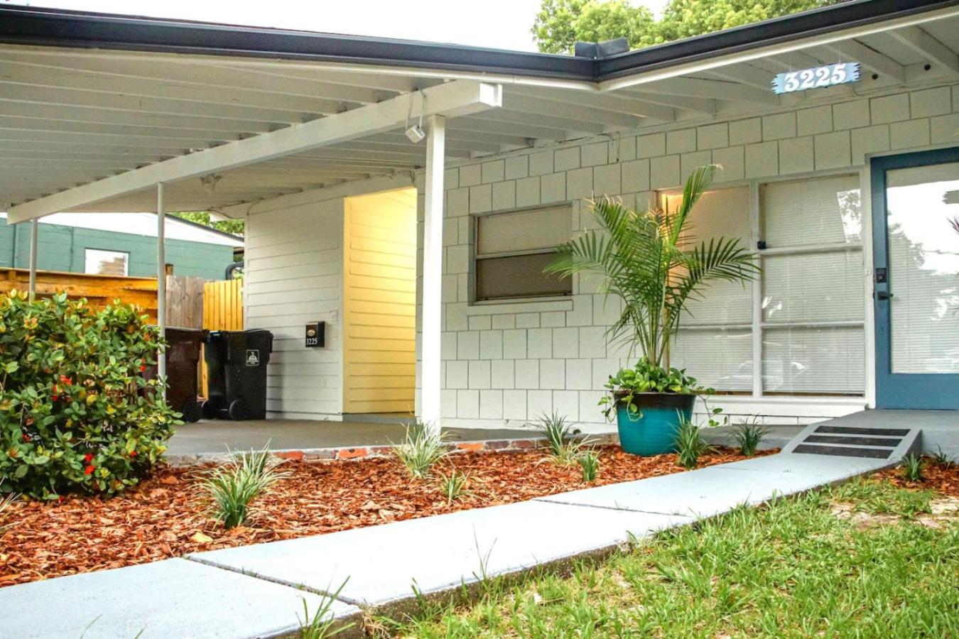 Exquisite Luxury With Pool In Prime Location Orlando