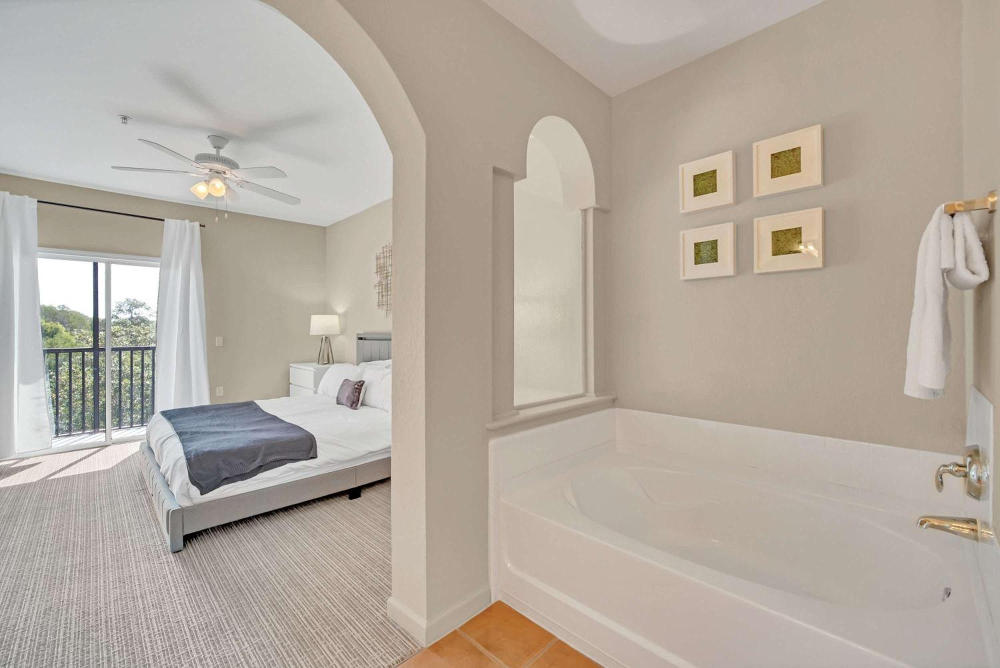 Bright - 2br With Pool & Hot Tub, Near Disney! Holiday home *