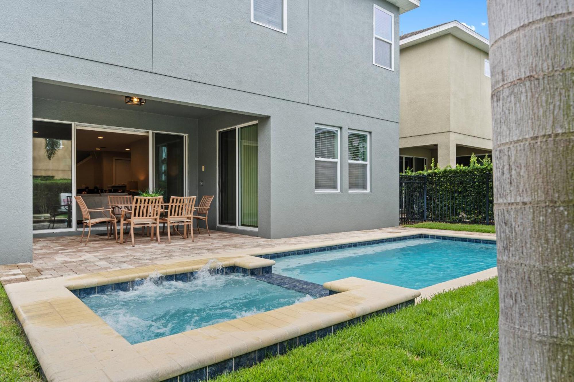 Holiday home Encore 6 Bedroom Vacation With Pool 2301 *