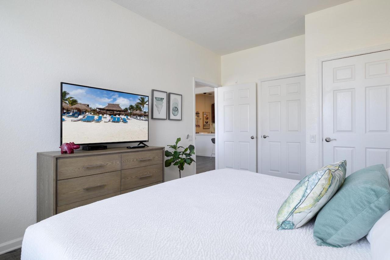 Apartment 4862 Cayview Avenue 208 Orlando