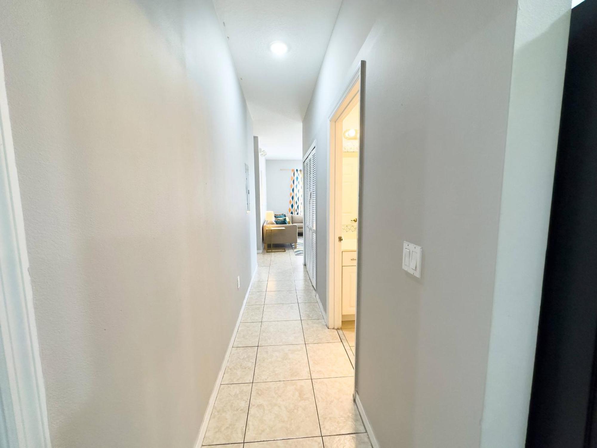 Amazing 4 Bedrooms And 3 Baths 2 Miles From