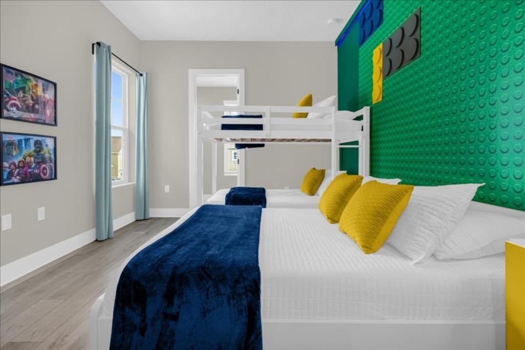 4 Bedrooms-4,5 Bathrooms-summerville 2652ss Holiday home Orlando