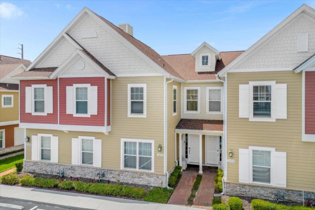 4 Bedrooms-4,5 Bathrooms-summerville 2652ss Orlando