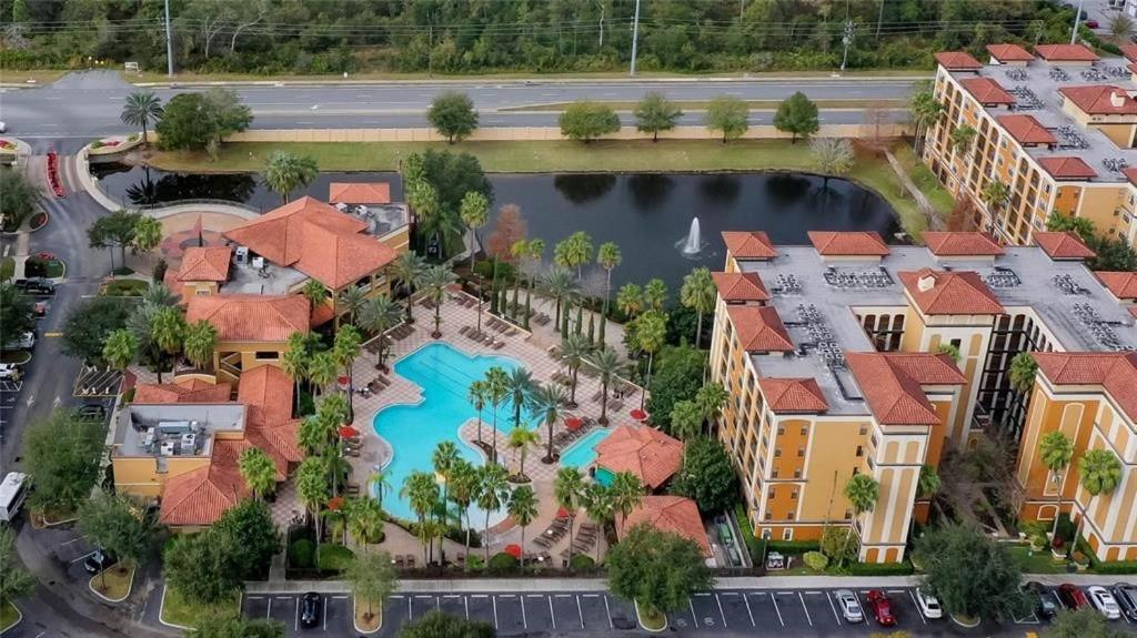 4travel Club -two & Three Bed Resort-free Parking & Shuttle To Parks Aparthotel