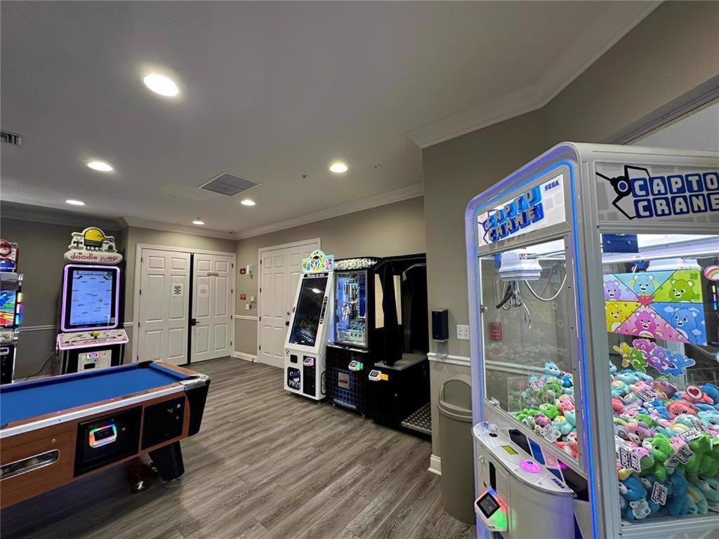 Apartment Vista Cay Lakeview Penthouse: Luxurious Near Theme Parks *