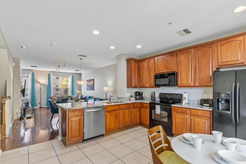 8000 One Of A Kind Retreat At Vistacay 108 Villa Orlando