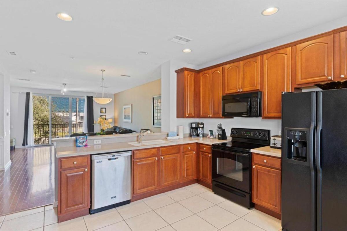 5026 Spacious 3-bedroom 3.5-bathroom Townhome 13 Orlando
