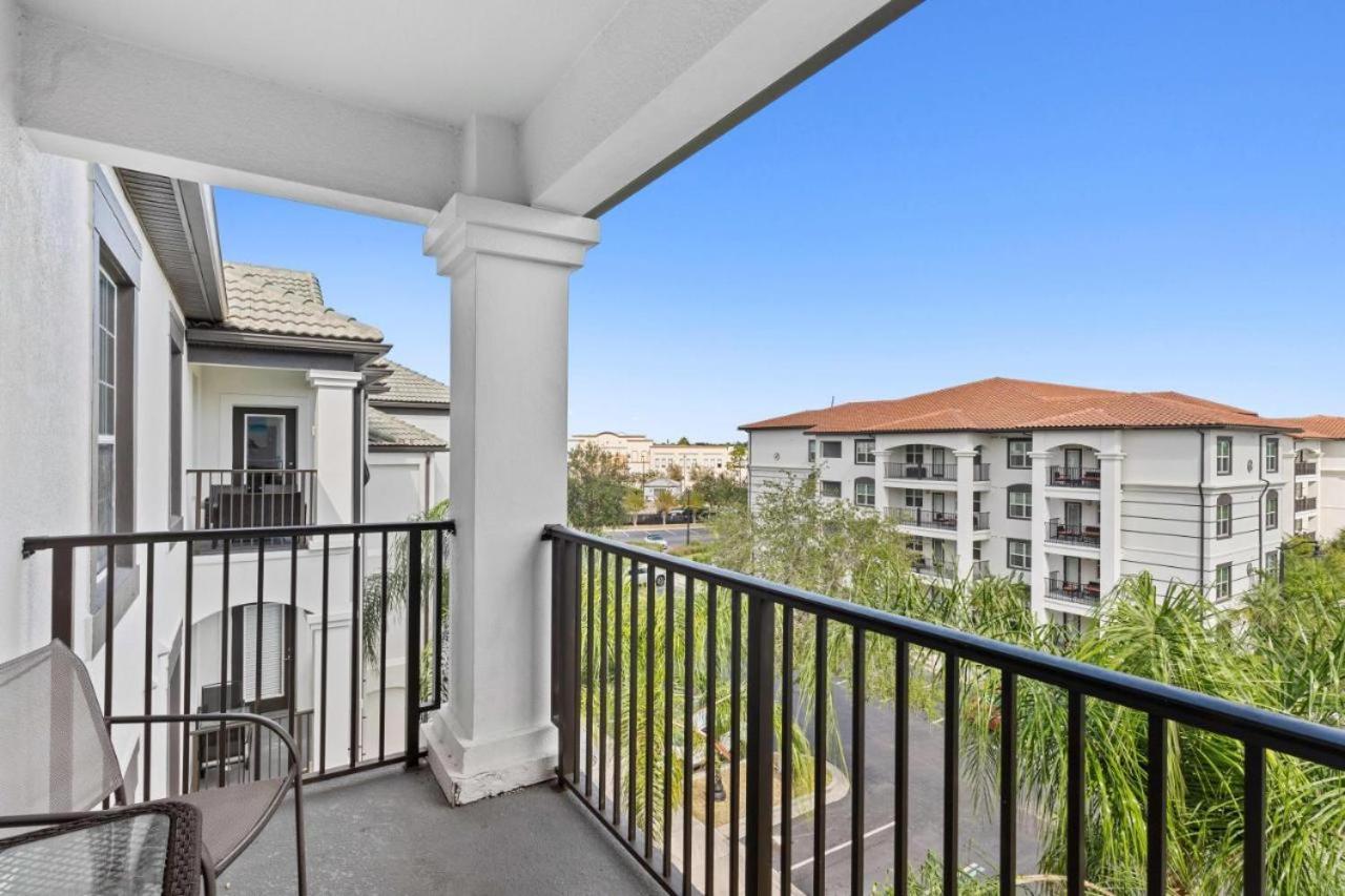 4102 Stylish 3-bedroom At Vista Cay 404 Apartment