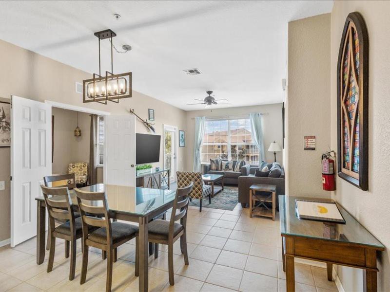 3 Bed With Pool Jacuzzi *
