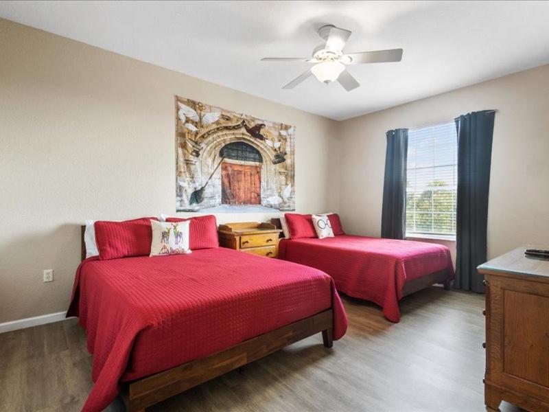 Apartment 3 Bed With Pool Jacuzzi *