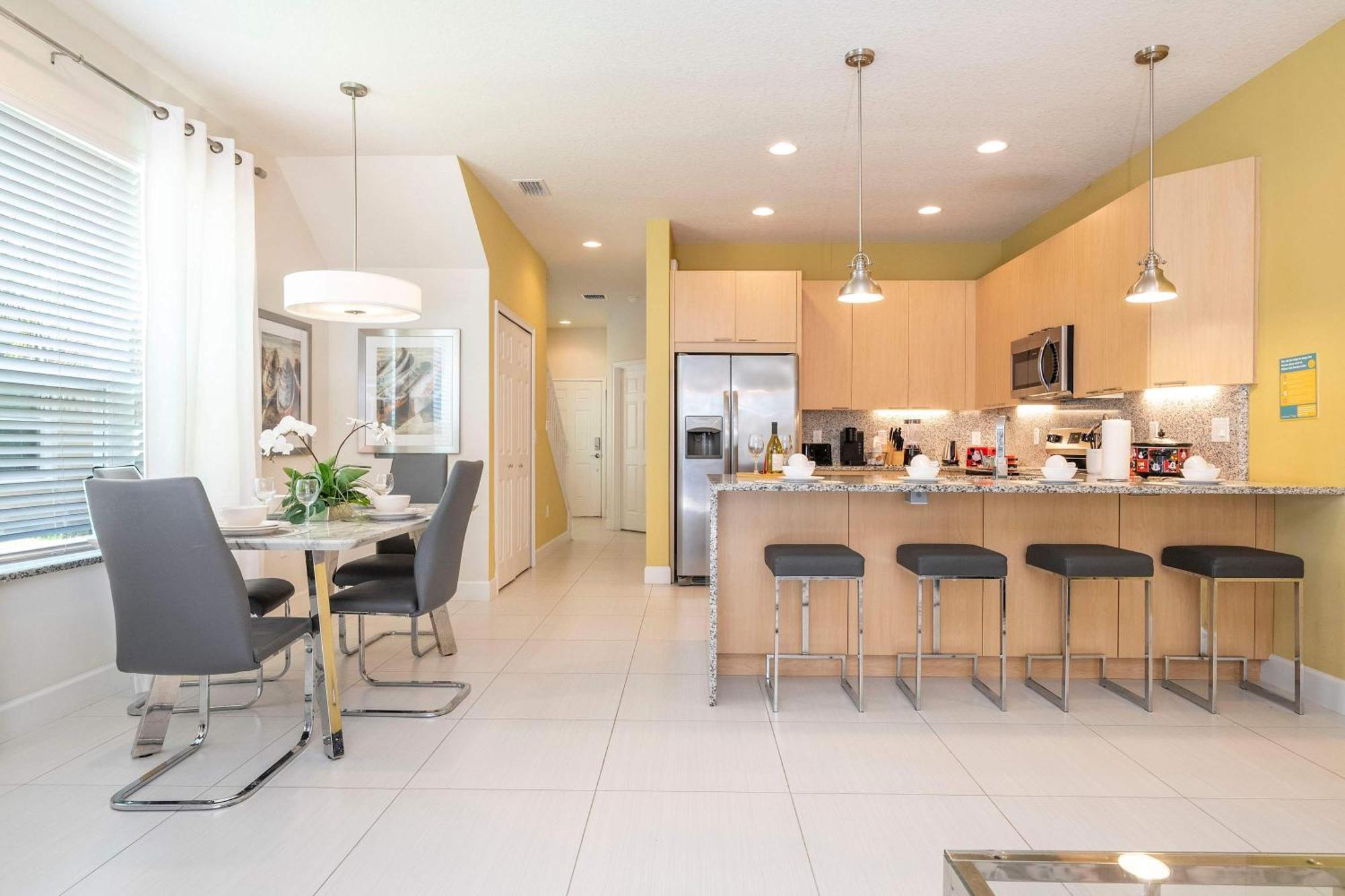 Family Fun Near - Pool, Bbq & Themed Holiday home Orlando