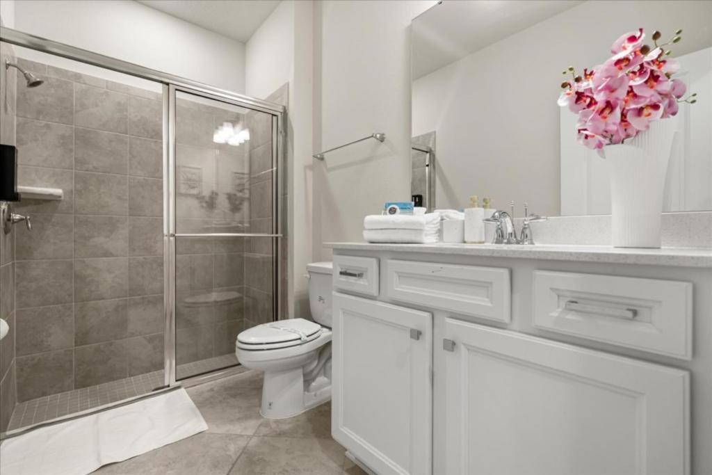 5 Bedrooms - 4,5 Bathrooms - Windsor Cay 16125pf Holiday home *