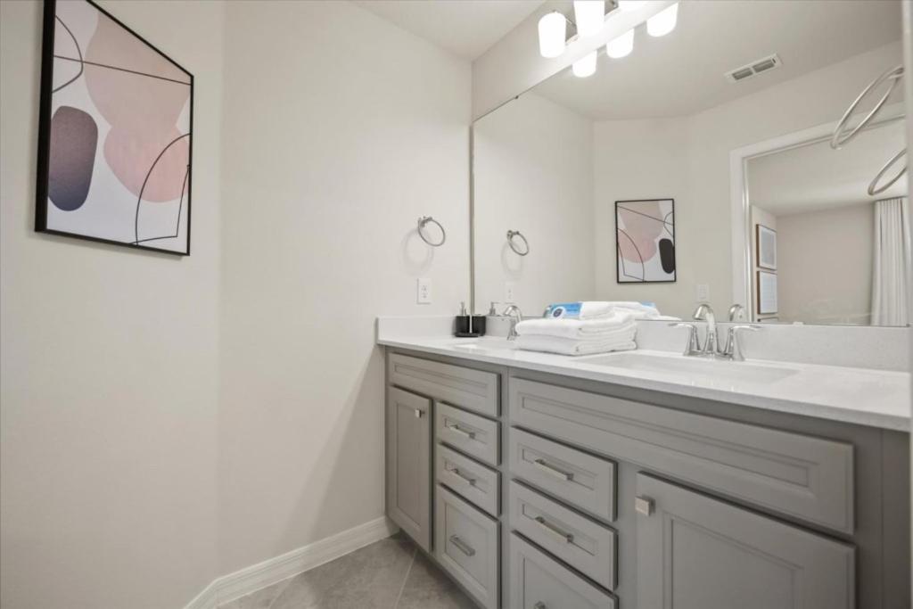 7 Bedrooms - 5,5 Bathrooms - Windsor Cay 15952cc Orlando