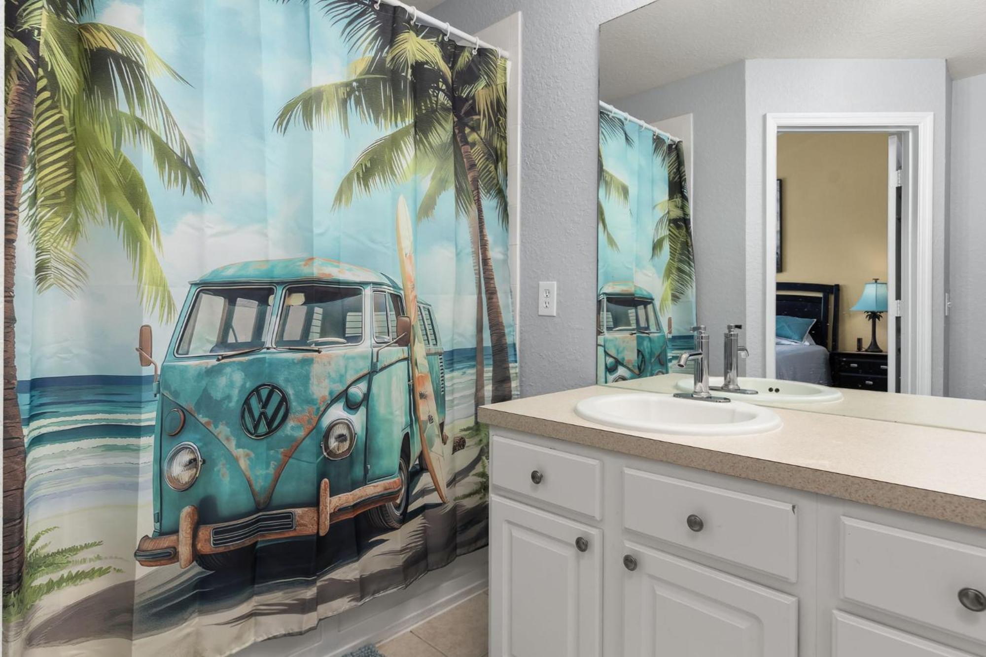 Cozy 3br With Pool Nearby