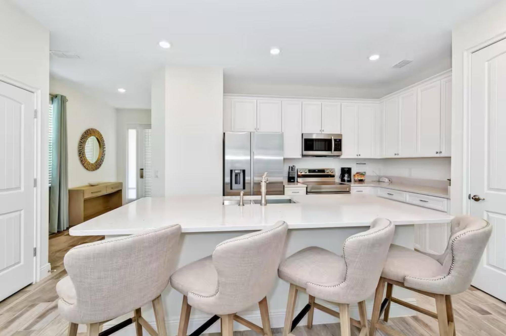 Holiday home Pistachio Palace - Sleeps 10 Orlando