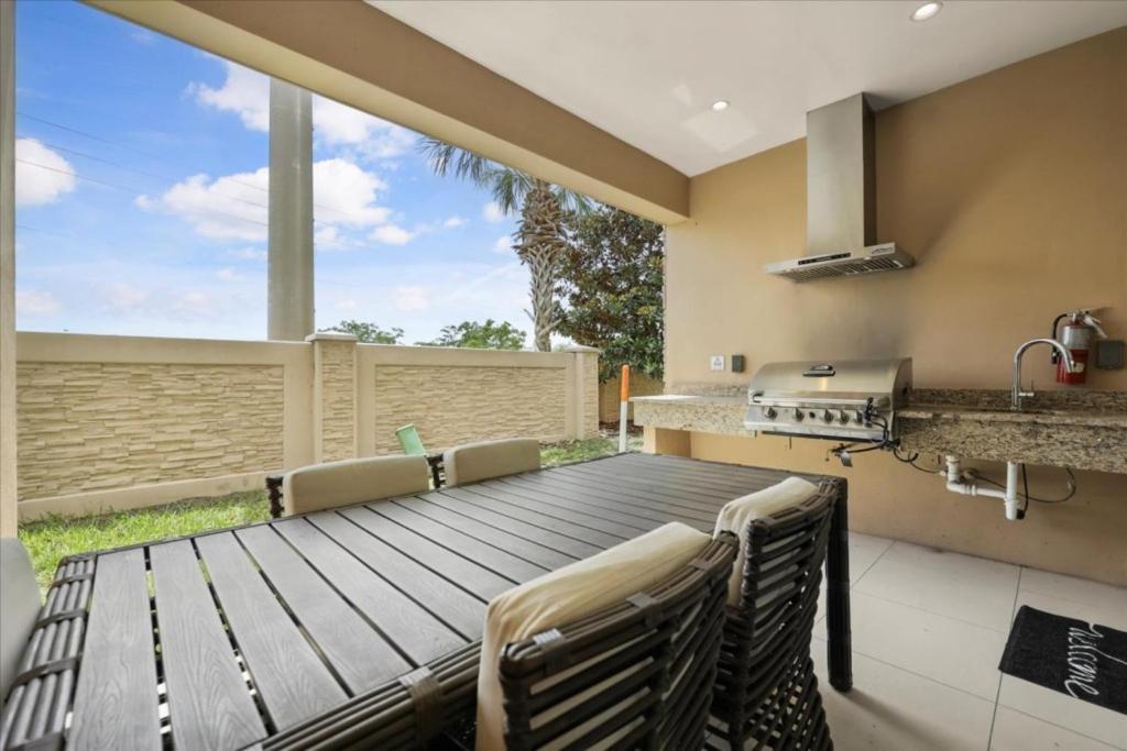 4 Bedrooms- 4,5 Bathrooms- Magic Village 3235 Ba Orlando